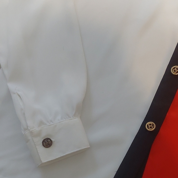 Colorblock Button-Up Shirt - Picture 5 of 6